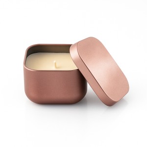 Gyertya vanlia illattal, rzsaarany